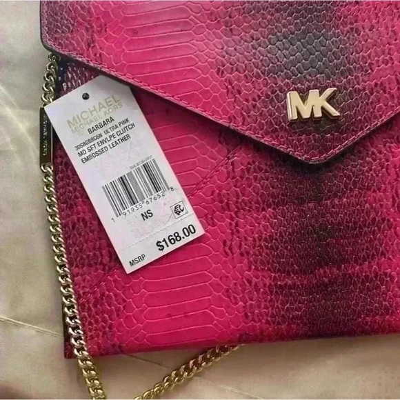 🩷MICHAEL KORS🩷Ultra Pink Barbara Embossed Leather Envelope Clutch/NWT - Picture 4 of 9